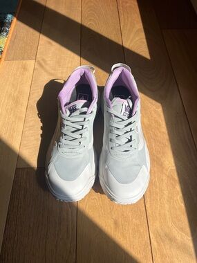 NWOB VANS MTE Crosspath Sneakers Low Cut Gray Purple Men’s Size 9.5